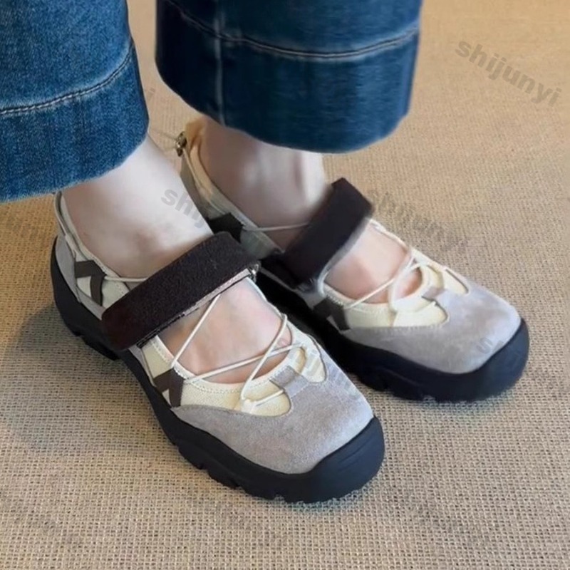 Vintage Fashion In 2026 - 빈티지 라운드 토 플랫폼 스니커즈 여성용