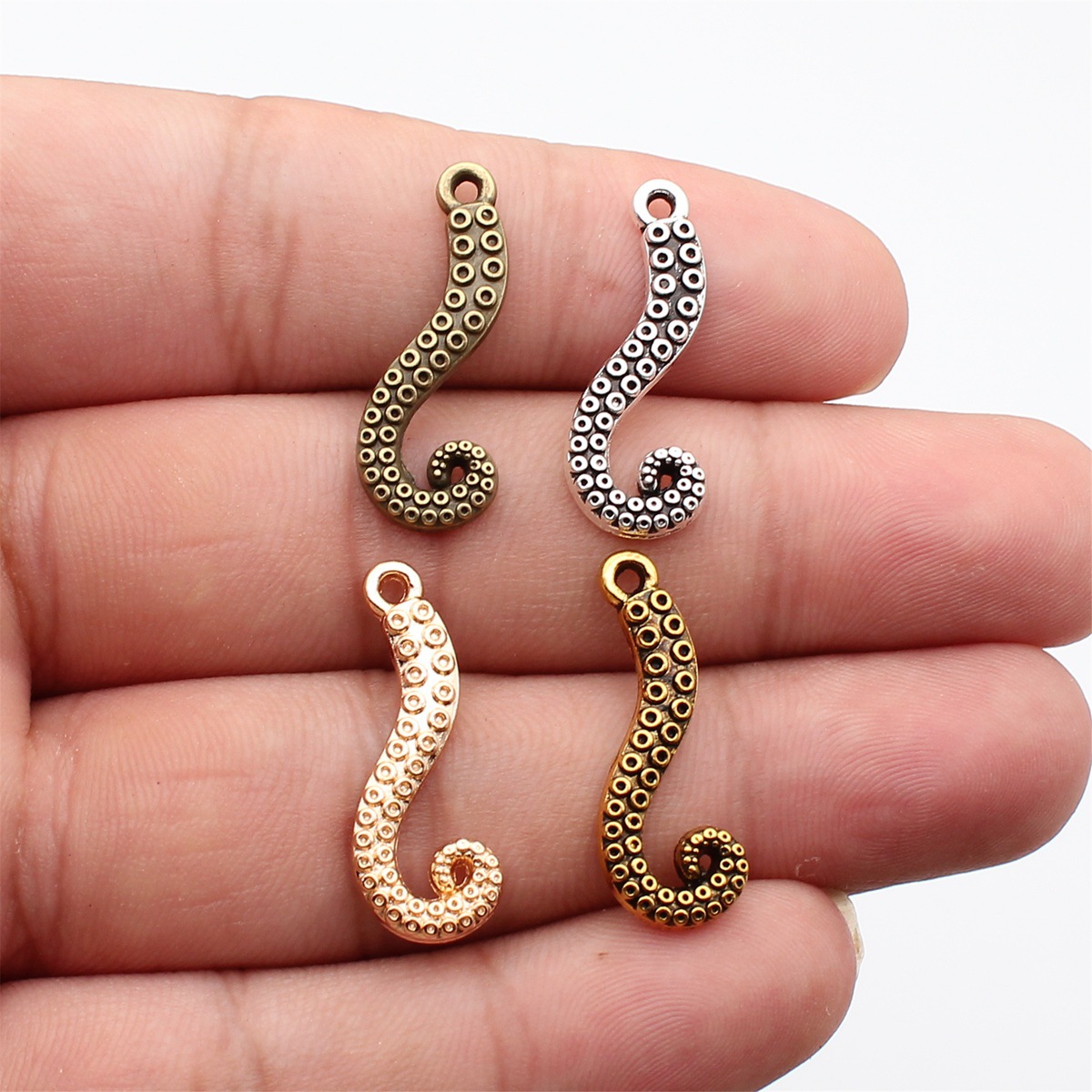 WYSIWYG 20개 26x10mm 4색 문어 다리 참 - Vintage Fashion Theme 리뷰 및 가격