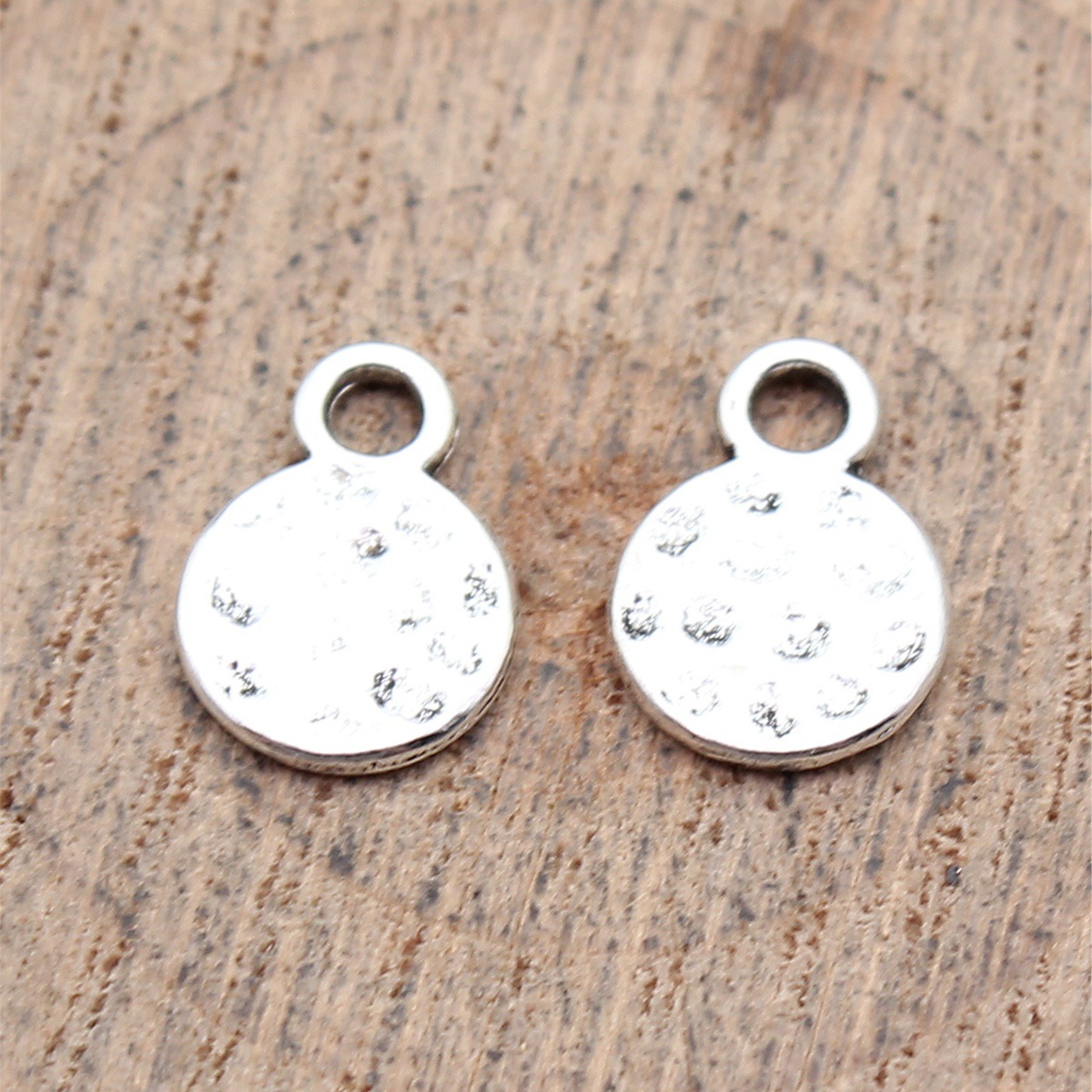 WYSIWYG 40pcs 11x8mm 3 색상 앤틱 브 - Vintage Fashion Theme 리뷰 및 가격